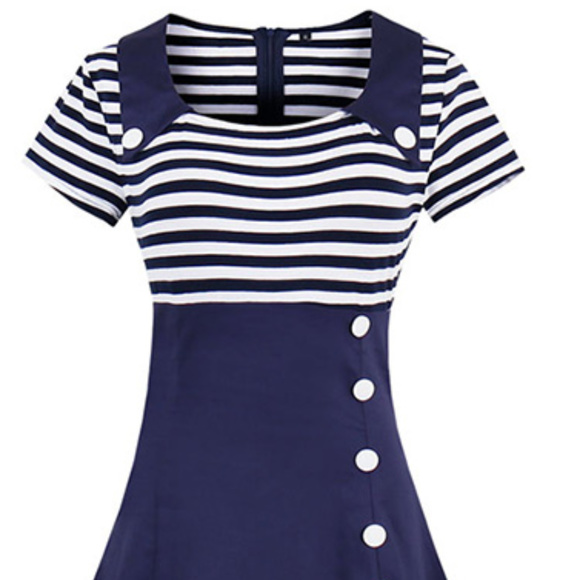 NWT Size L - High Waist Split Button Dress - Picture 3 of 3